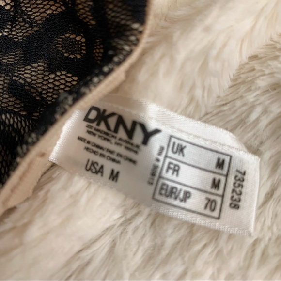 DKNY Black Lace Strapless Multi-Way Bandeau Bra - Picture 5 of 9